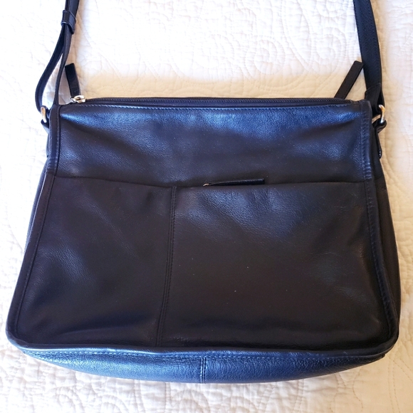Derek Alexander Leather Central Park Crossbody. - Picture 2 of 13